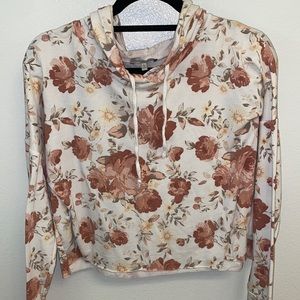 Cropped Charlotte Russe Floral Sweatshirt
